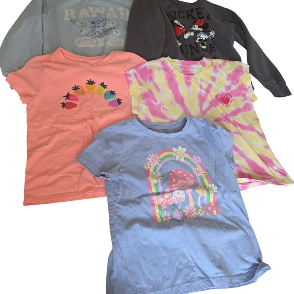 Assorted Kids Graphic T-Shirts And Sweatshirts Size 8